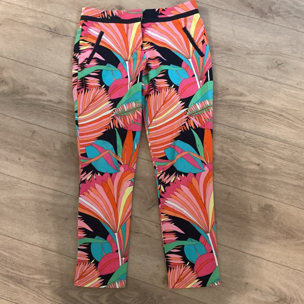 Trina Turk Vibrant Floral Capris